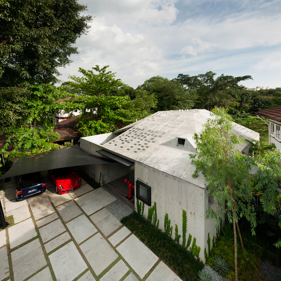 Ipli Architects completes a concrete house for a concrete supplier
